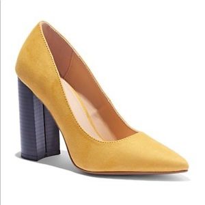 🖤 Faux-Suede Block-Heel Pump